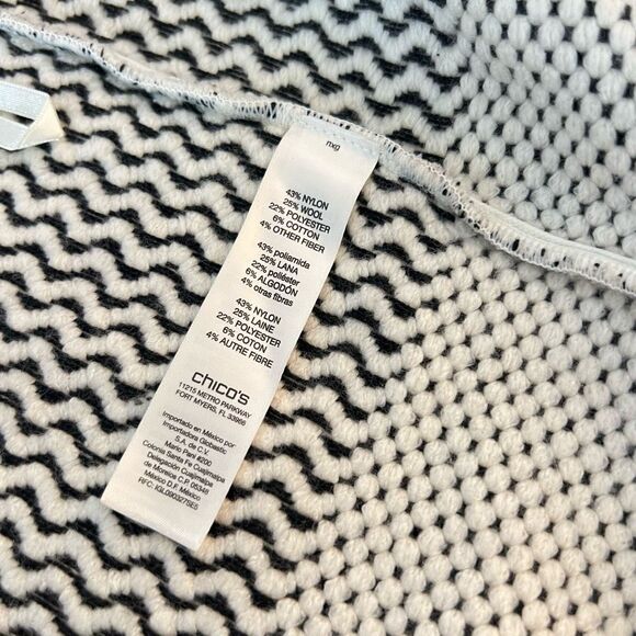 Chico's Gigi Black White Wool Blend Textured Knit Fringe Cardigan Vest Size 2 - Picture 8 of 9